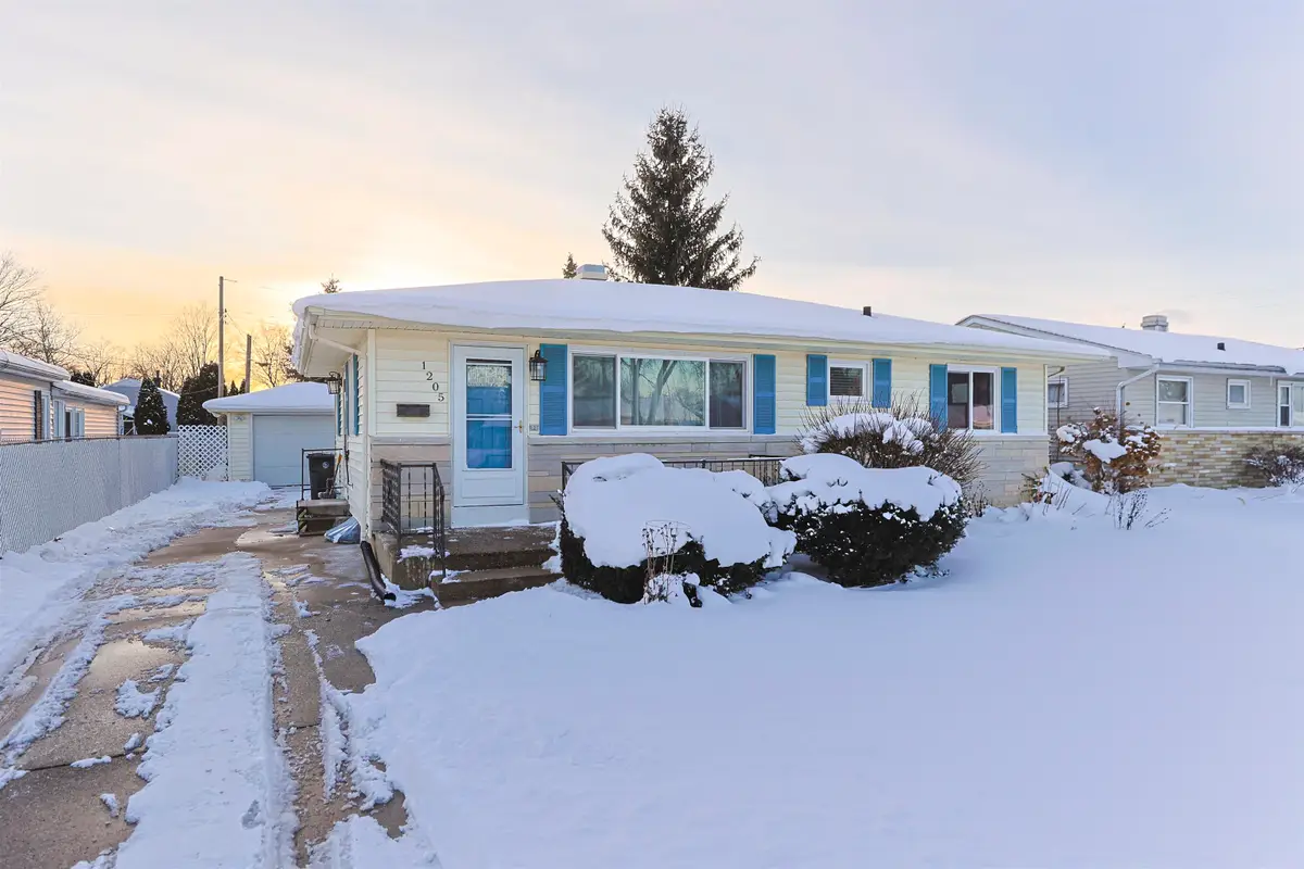 1205 Pyle Avenue, South Bend, IN 46615 - #1