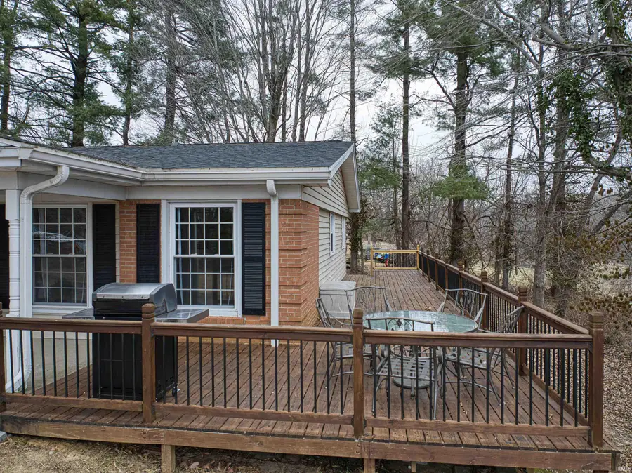 212 E Berkeley Avenue, Evansville, IN 47711 - Image #2