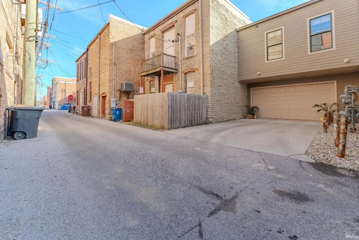 76 W Canal Street, Wabash, IN 46992 - Image #1