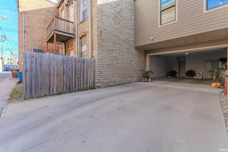 76 W Canal Street, Wabash, IN 46992 - Image #3