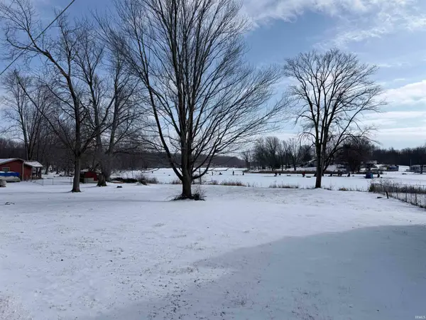 W Northshore Drive, Columbia City, IN 46725