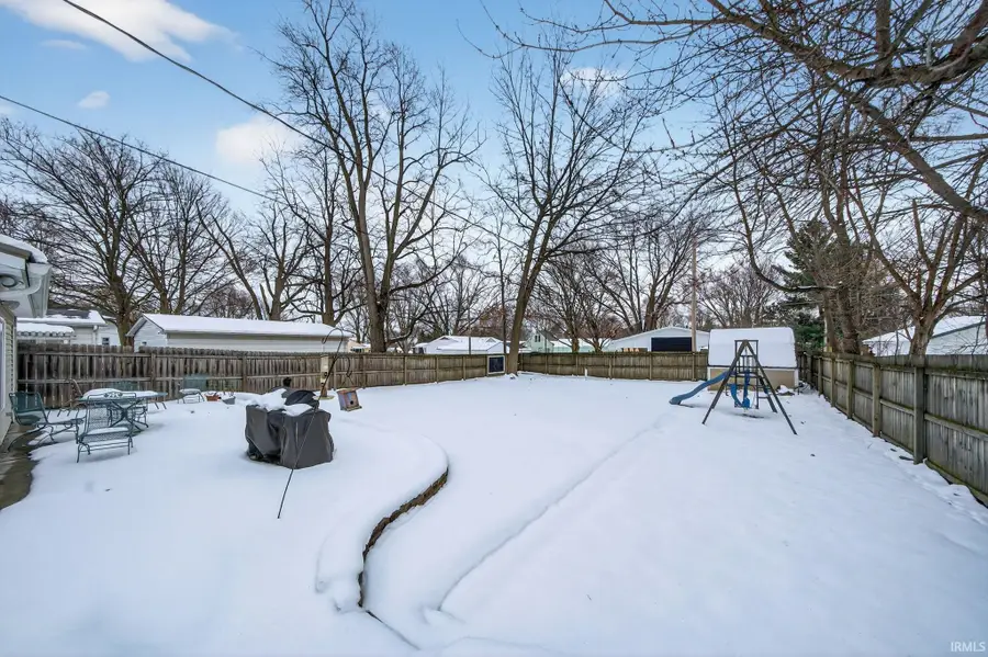 124 E Grant Street, Bremen, IN 46506 - #3