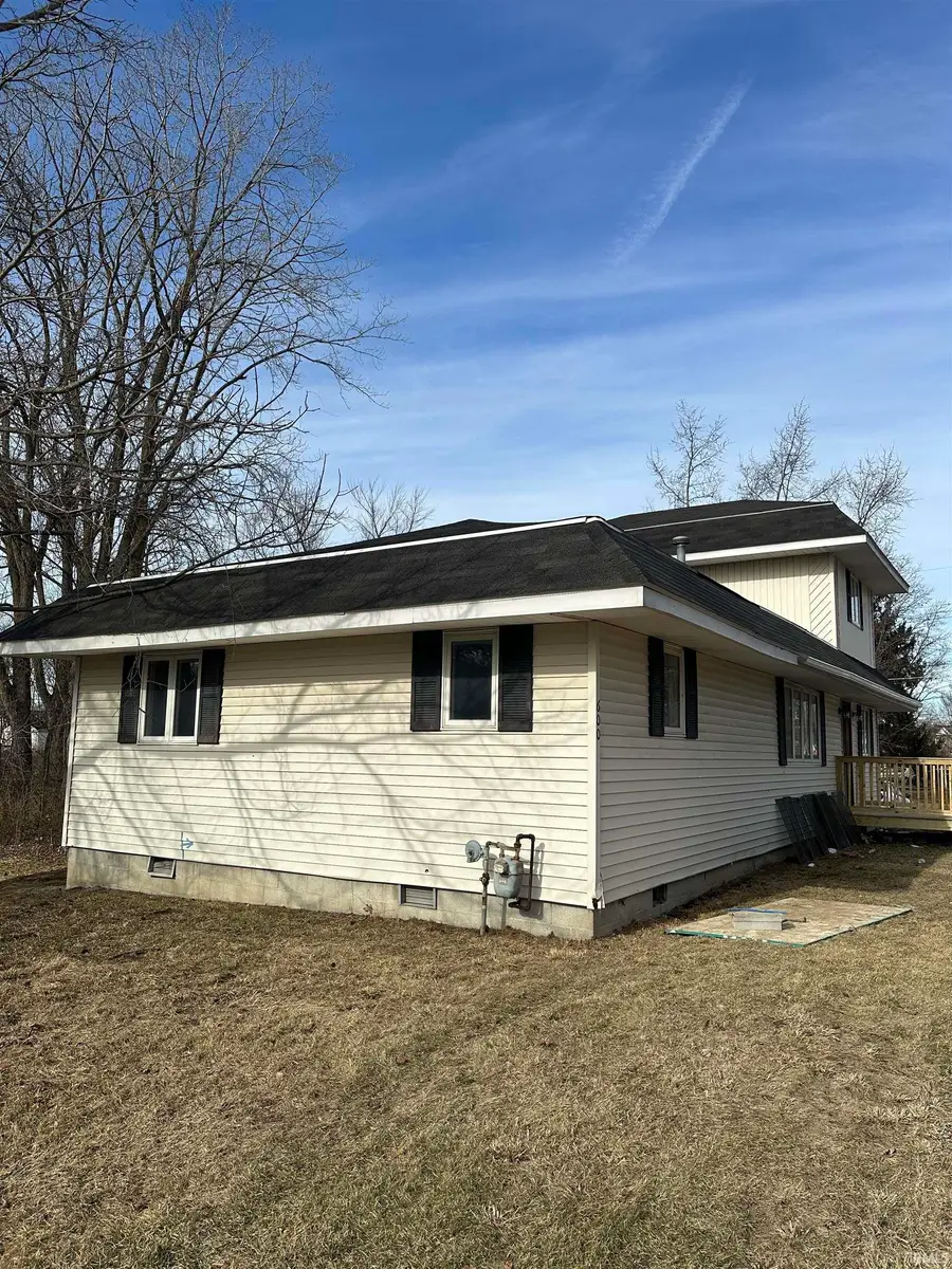 600 W Fulton Street, Hartford City, IN 47348 - #2