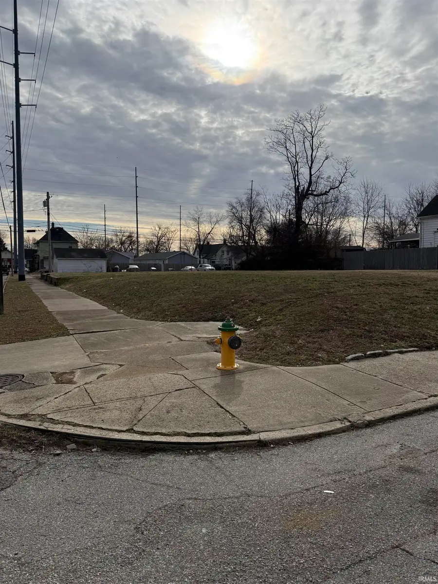 1300 Fountain Avenue, Evansville, IN 47710 - Image #3