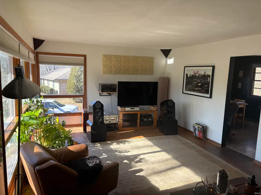 401 E Glendora Drive, Bloomington, IN 47408 - Image #2