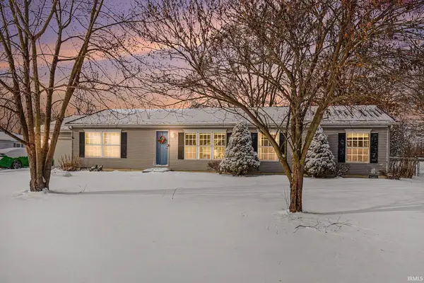 53105 Crystal Pond Drive, Elkhart, IN 46514