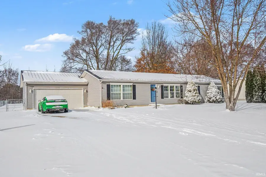 53105 Crystal Pond Drive, Elkhart, IN 46514 - Image #3