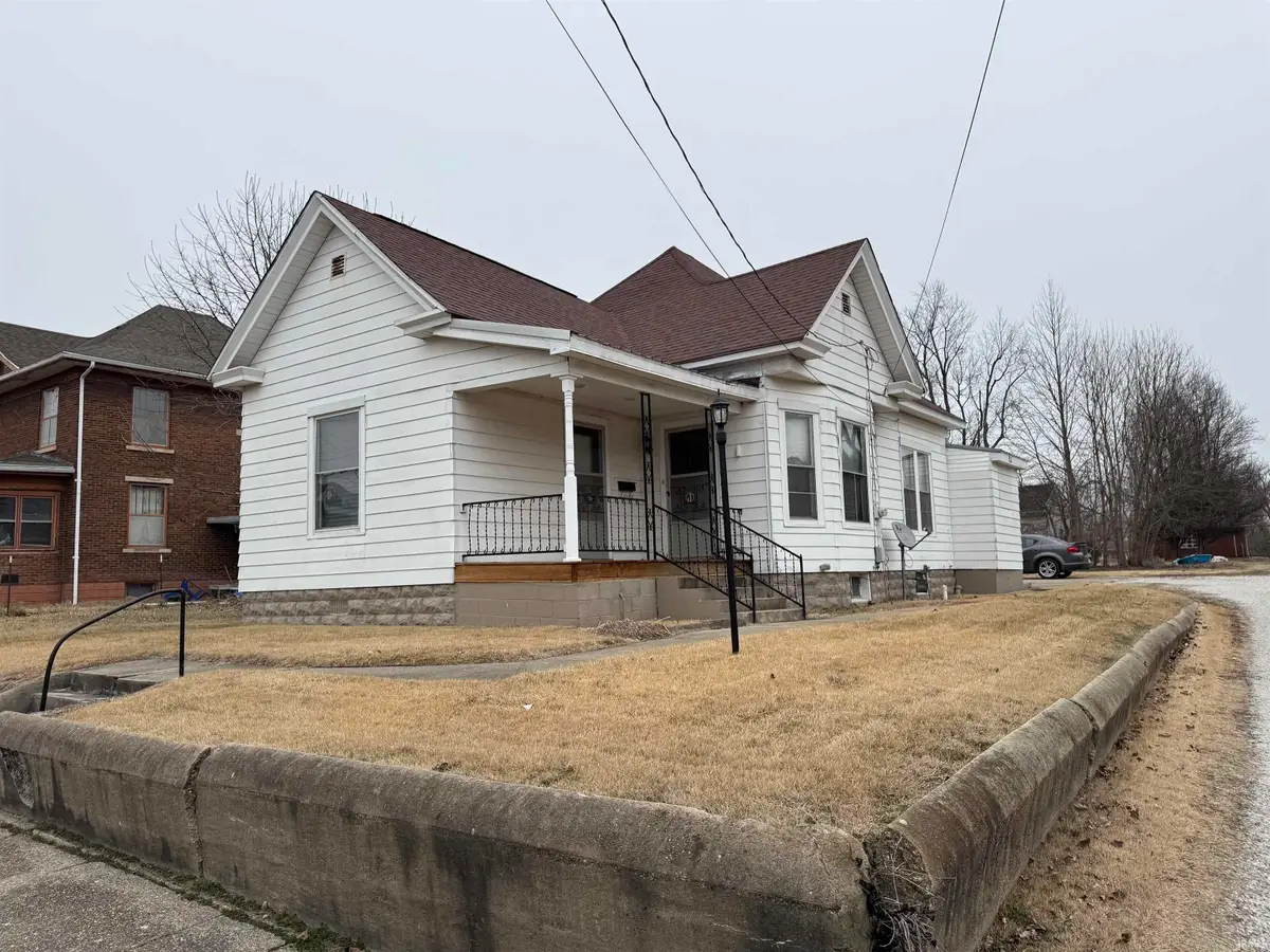 355 Church Street, Bridgeport, IL 62417 - #1