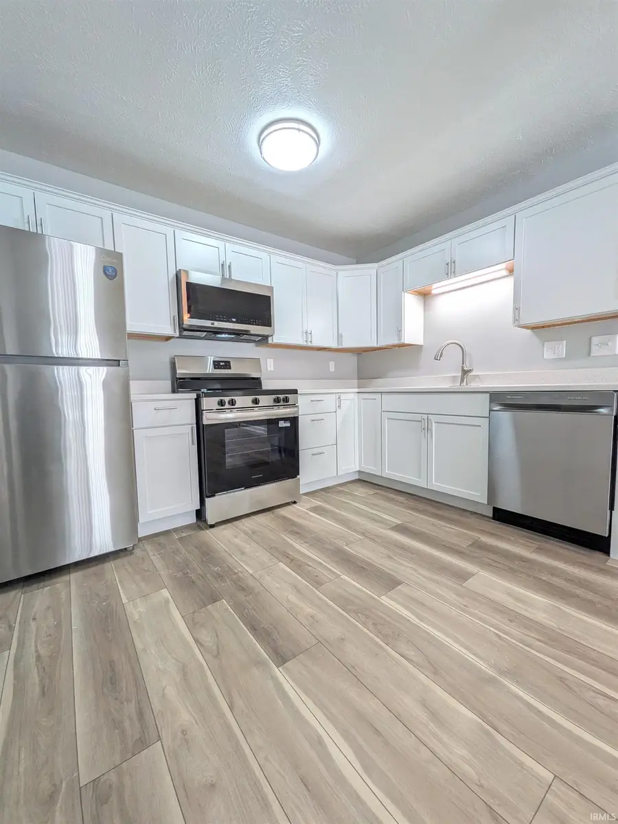 219 E Clarinet Boulevard, Elkhart, IN 46516 - #2