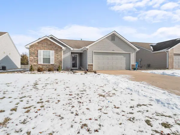 12326 Hummingbird Cove, Fort Wayne, IN 46845