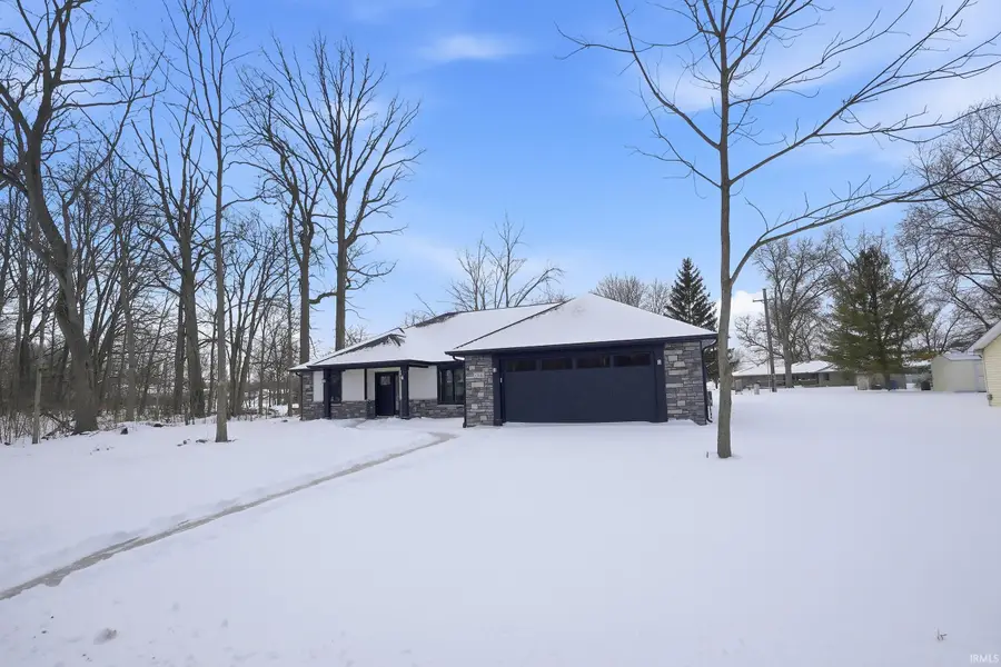 1316 S Lee Street, Garrett, IN 46738 - #2