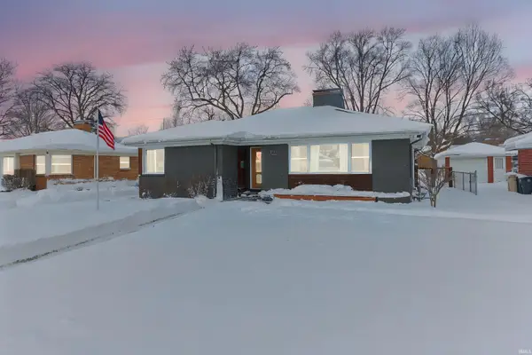 1915 Rockne Drive, South Bend, IN 46617