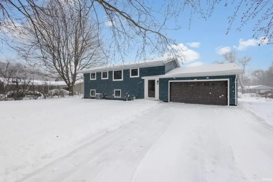 30068 Westlake Drive, Elkhart, IN 46514 - Image #2