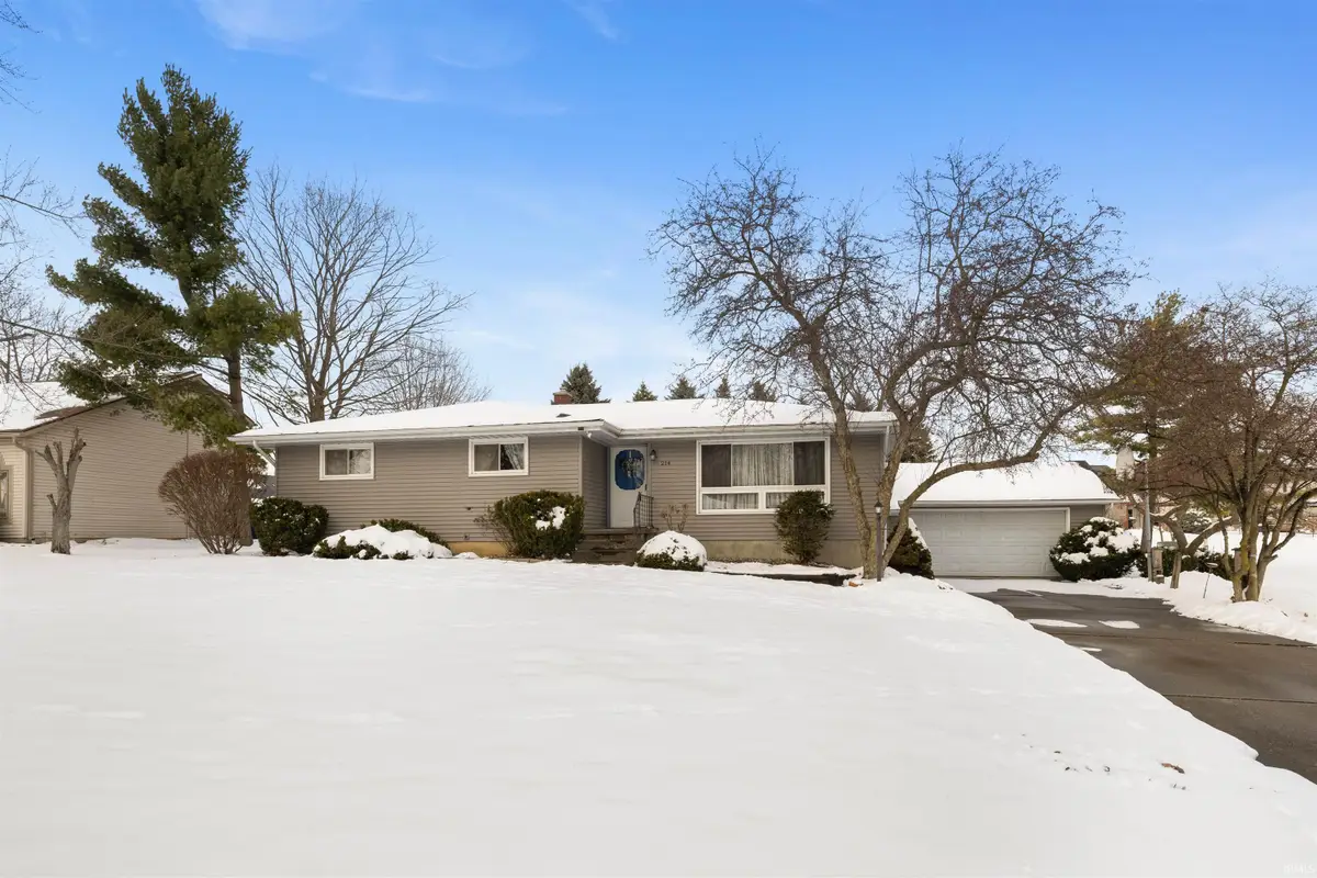 214 Betz Road, Auburn, IN 46706 - #1