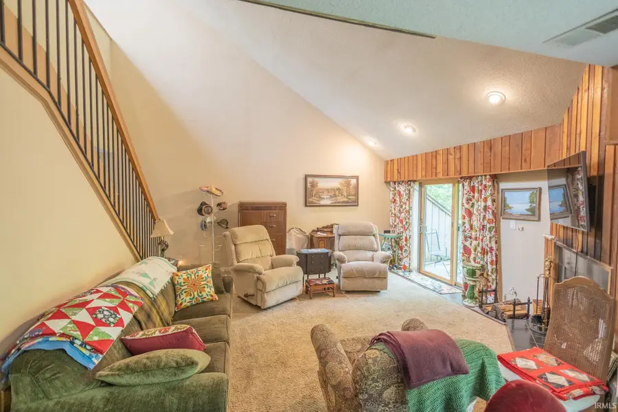 9451 S Pointe Lasalles Drive, Bloomington, IN 47401 - Image #3