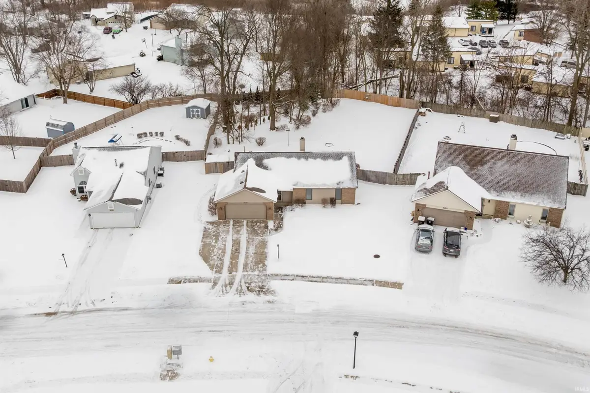 5401 Welsh Glen Run, Fort Wayne, IN 46804 - Image #1