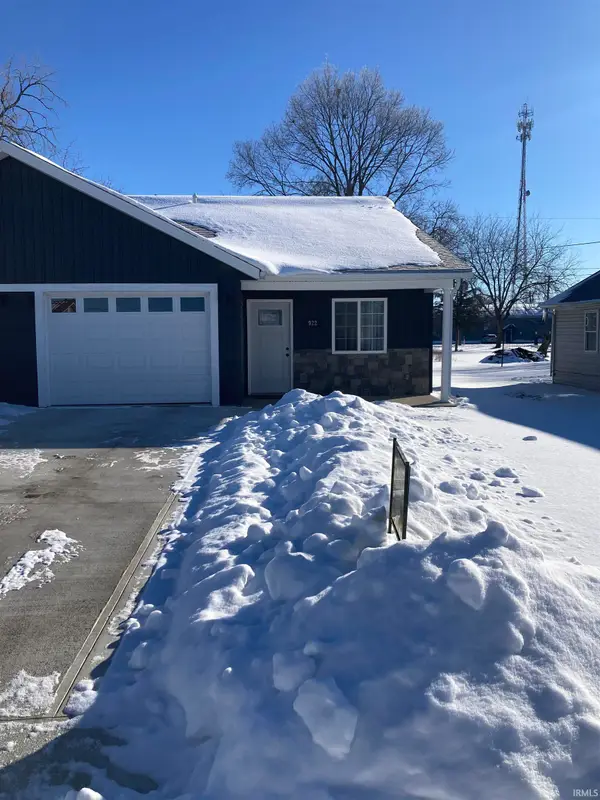 922 N 11th Street, Decatur, IN 46733