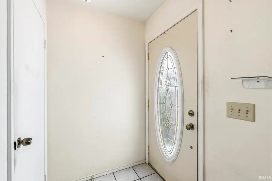 1831 Kenilworth Drive, Elkhart, IN 46514 - #3