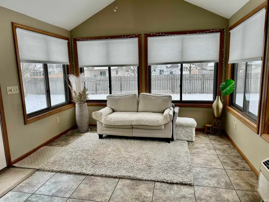 7423 Woodsmill Court, Fort Wayne, IN 46835 - #3