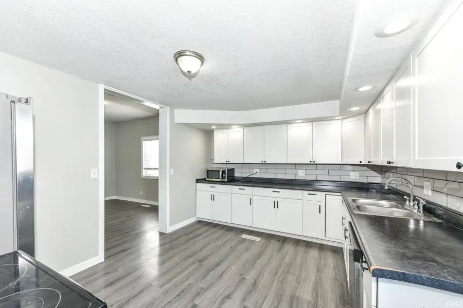 2336 N B Street, Elwood, IN 46036 - #3