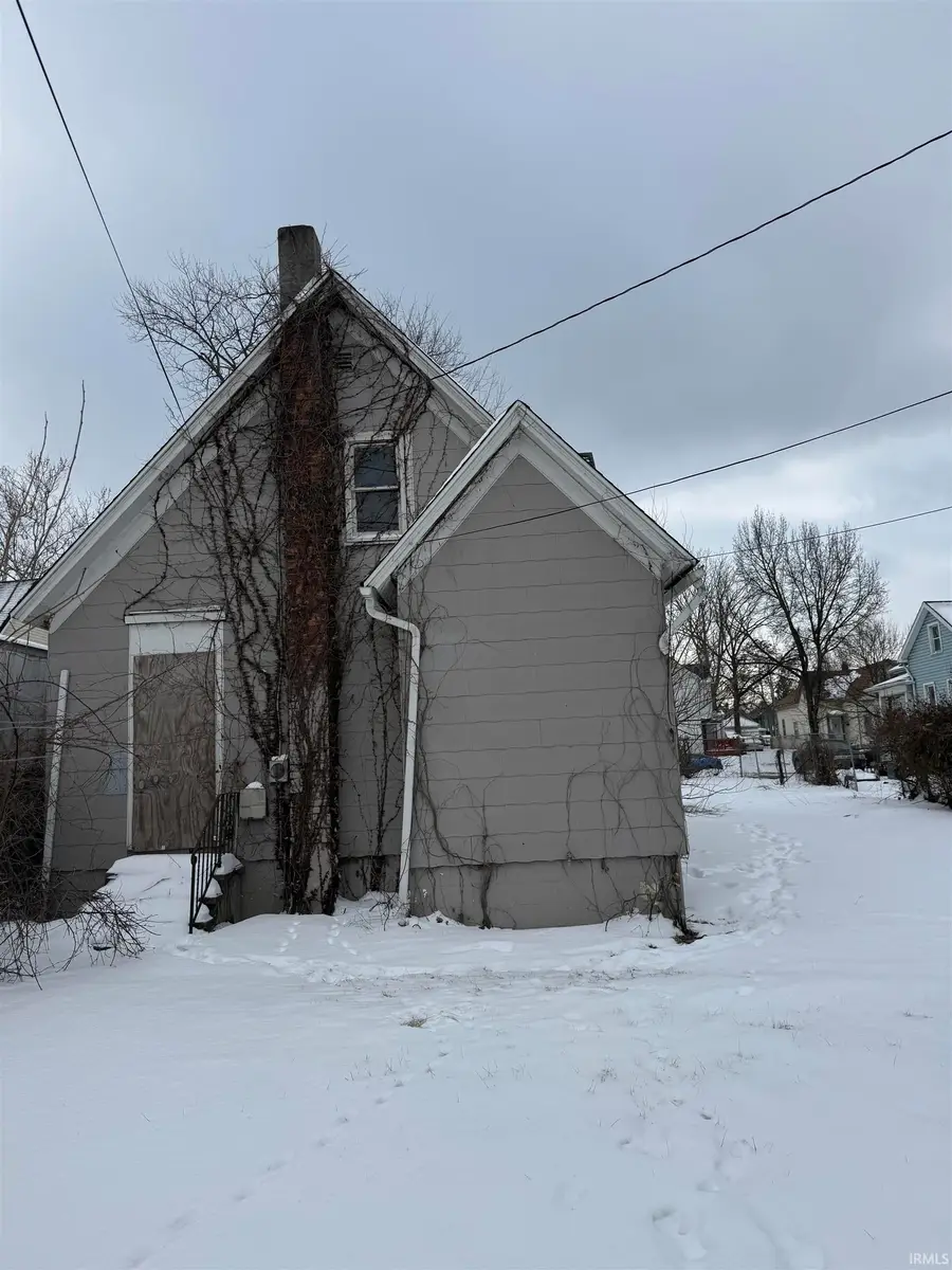 221 E Williams Street, Fort Wayne, IN 46803 - #2