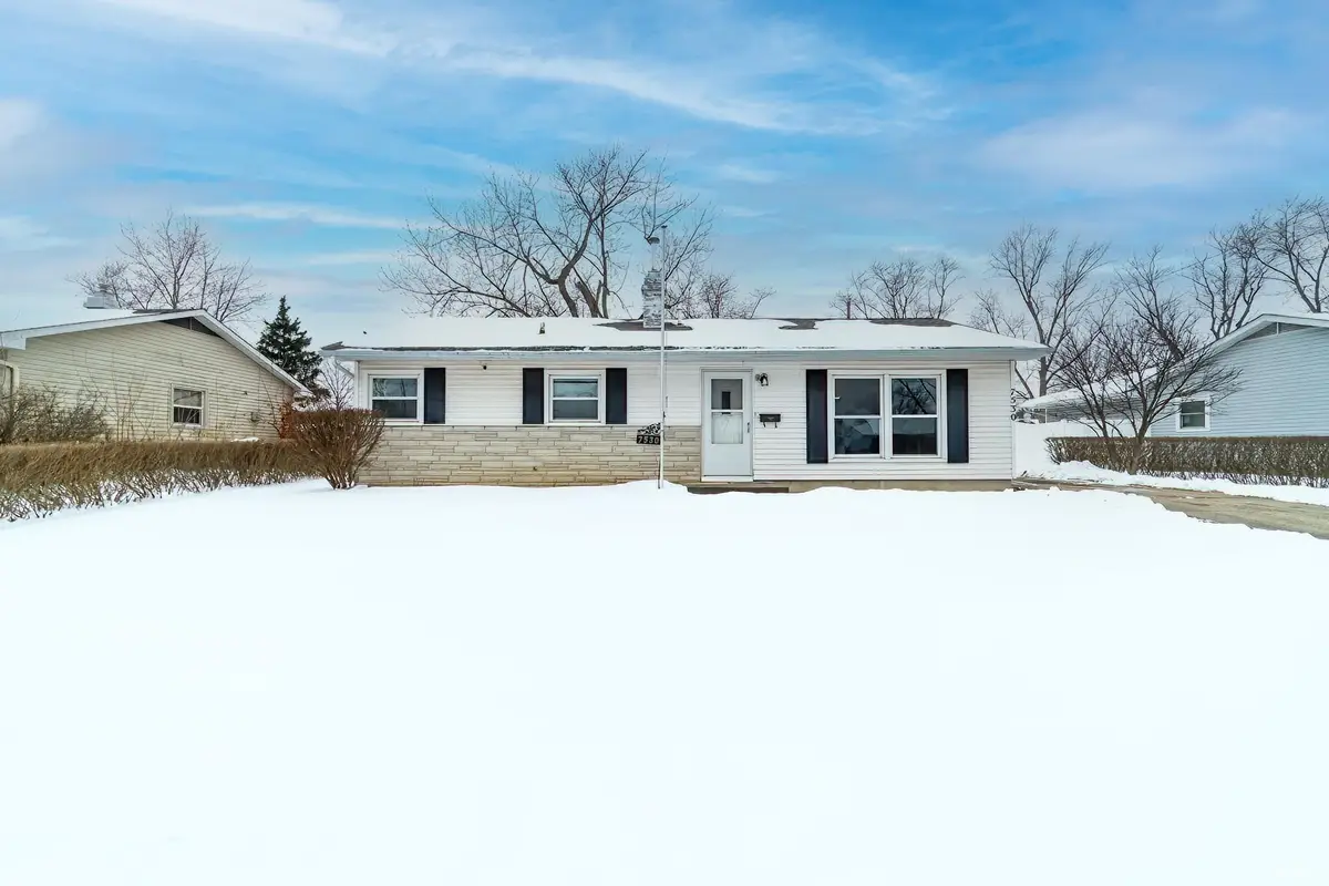 7530 Knightswood Drive, Fort Wayne, IN 46819 - Image #1