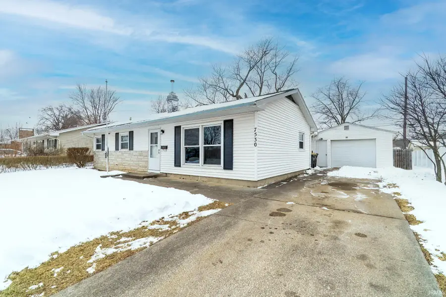 7530 Knightswood Drive, Fort Wayne, IN 46819 - Image #2