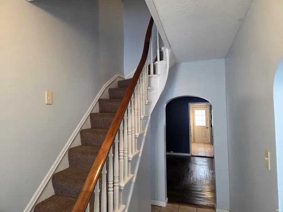 1214 E Jefferson Street, Rochester, IN 46975 - Image #3