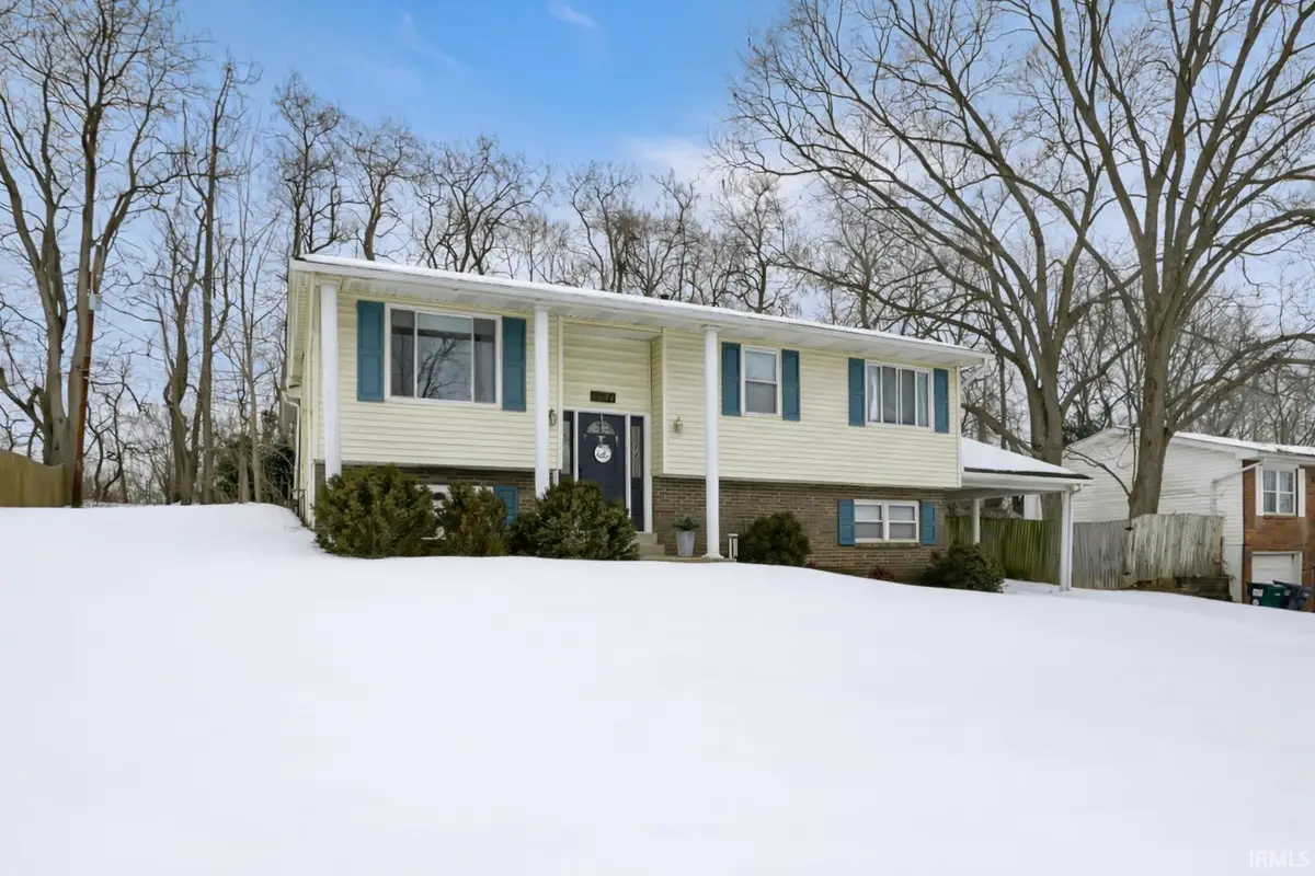 6644 Concord Drive, Newburgh, IN 47630 - Image #1