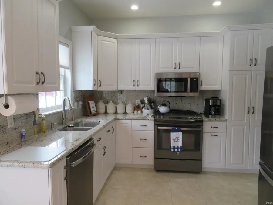 1362 Pebble Court, Goshen, IN 46528 - #3