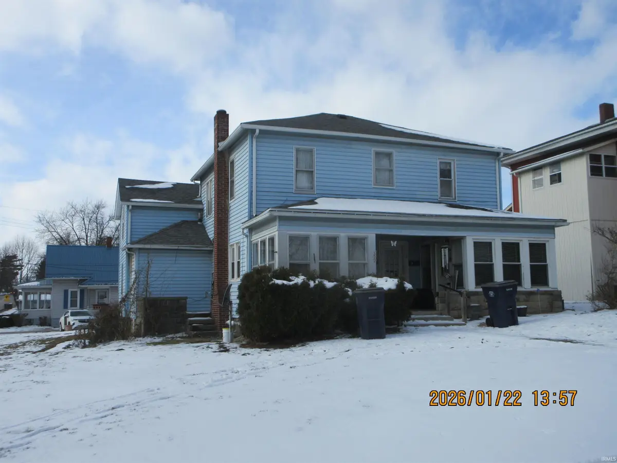 322 S Washington Street, Warsaw, IN 46580 - #1