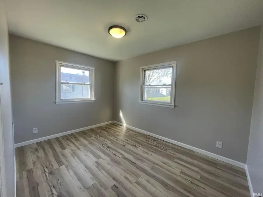 420 S 27th Street, South Bend, IN 46615 - #3