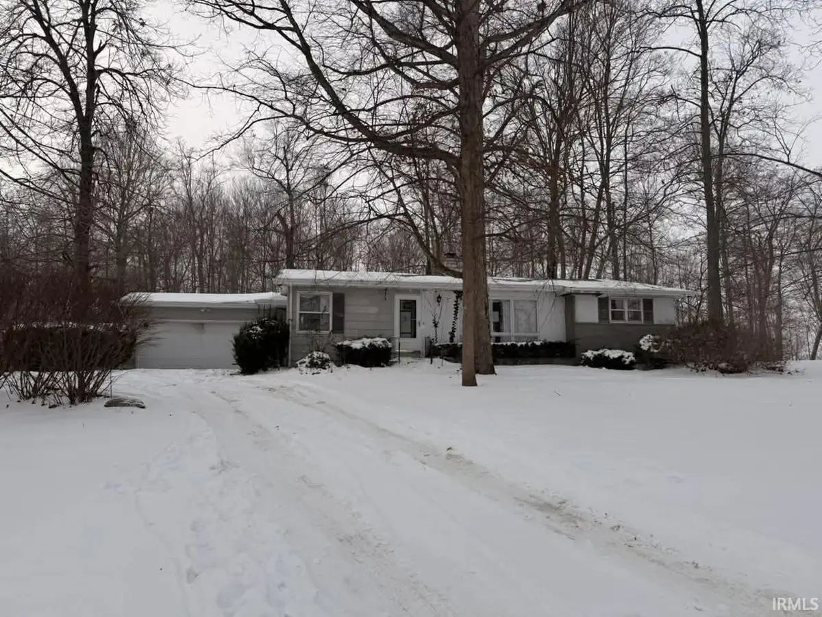 3201 N 850 East Road, Churubusco, IN 46723 - #1