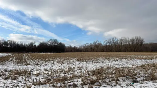 2403 Cr 19 Road, Waterloo, IN 46793