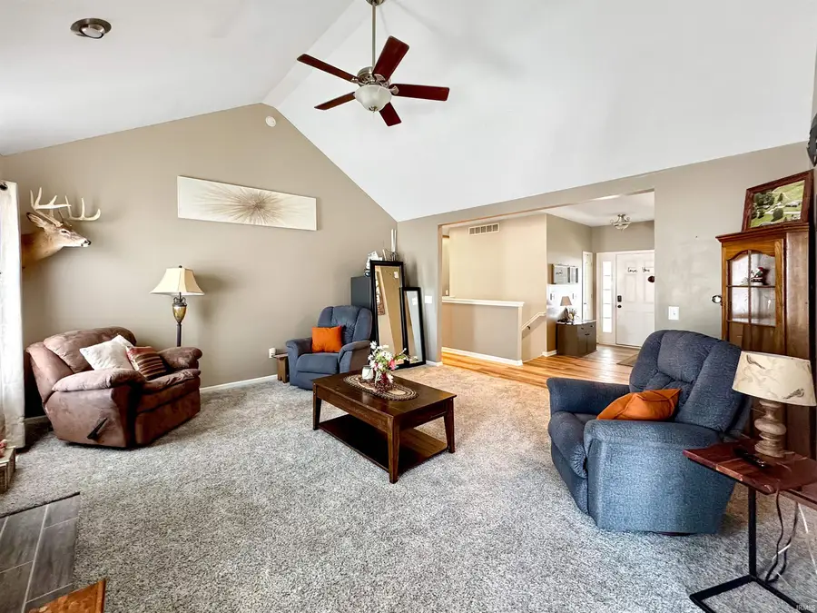 1366 W Glenview Court, Columbia City, IN 46725 - Image #3