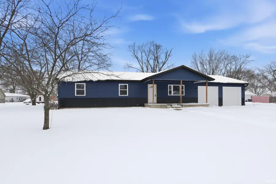 1207 W Central Avenue, Bluffton, IN 46714 - #2