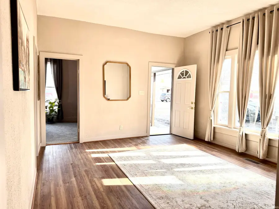 172 N Main Street, Andrews, IN 46702 - #3