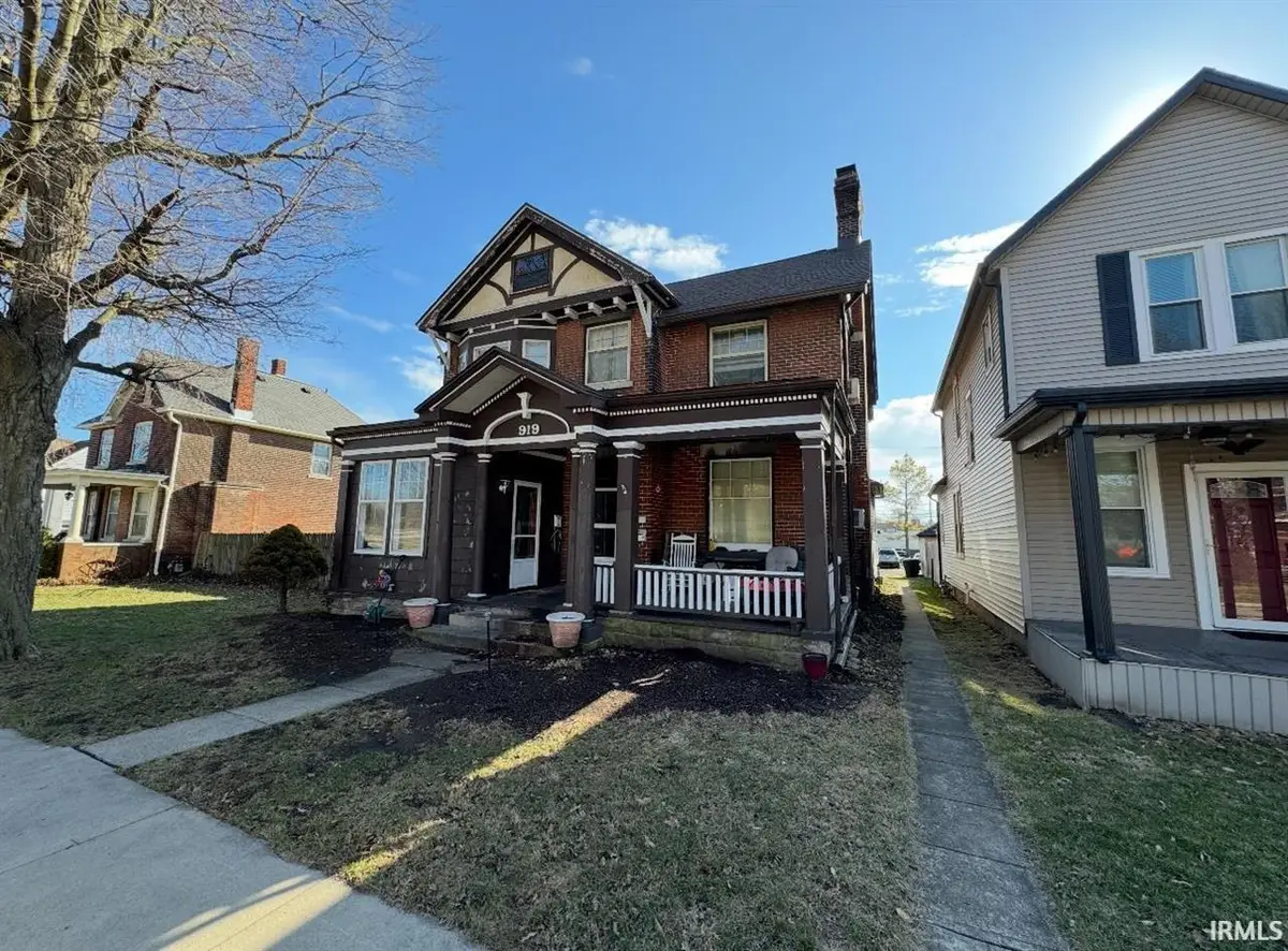 919 Parkview Avenue, Fort Wayne, IN 46802 - Image #1