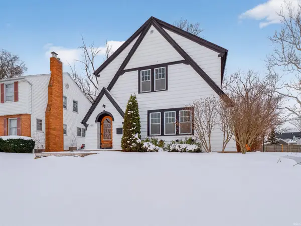 1701 Fairhill Road, Fort Wayne, IN 46808