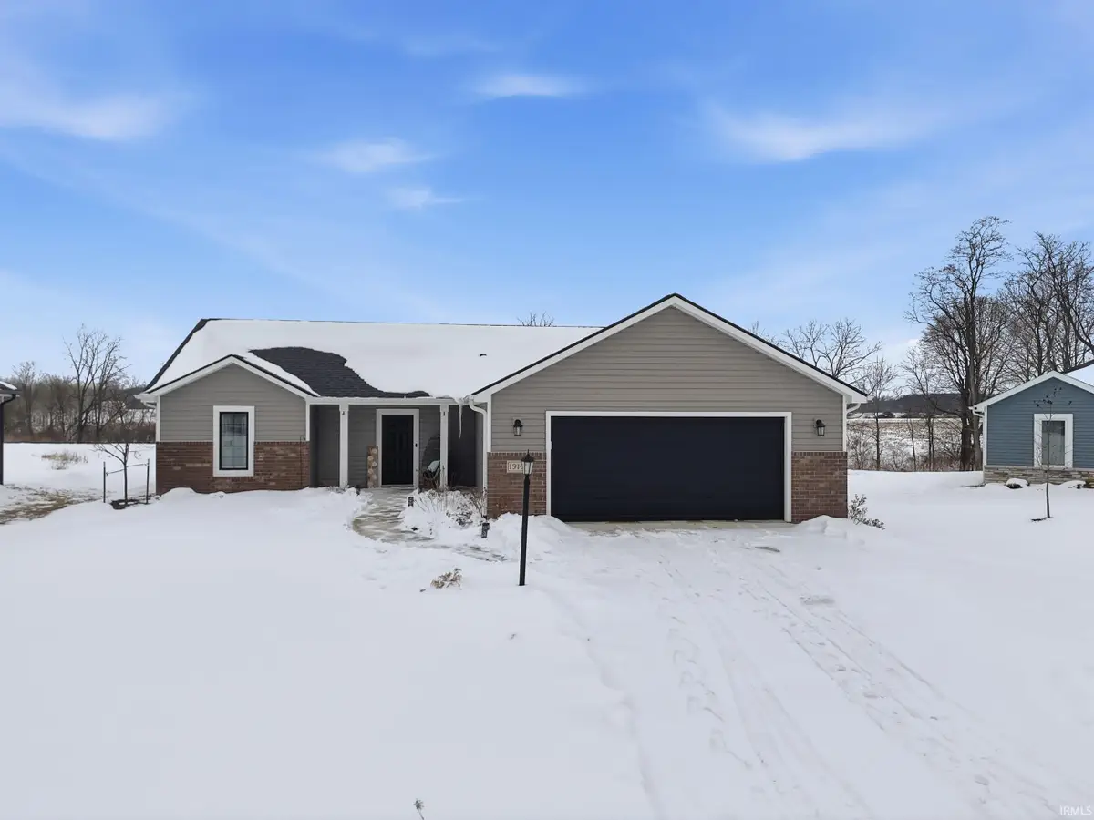 1910 Portland Cove, Huntertown, IN 46748 - #1
