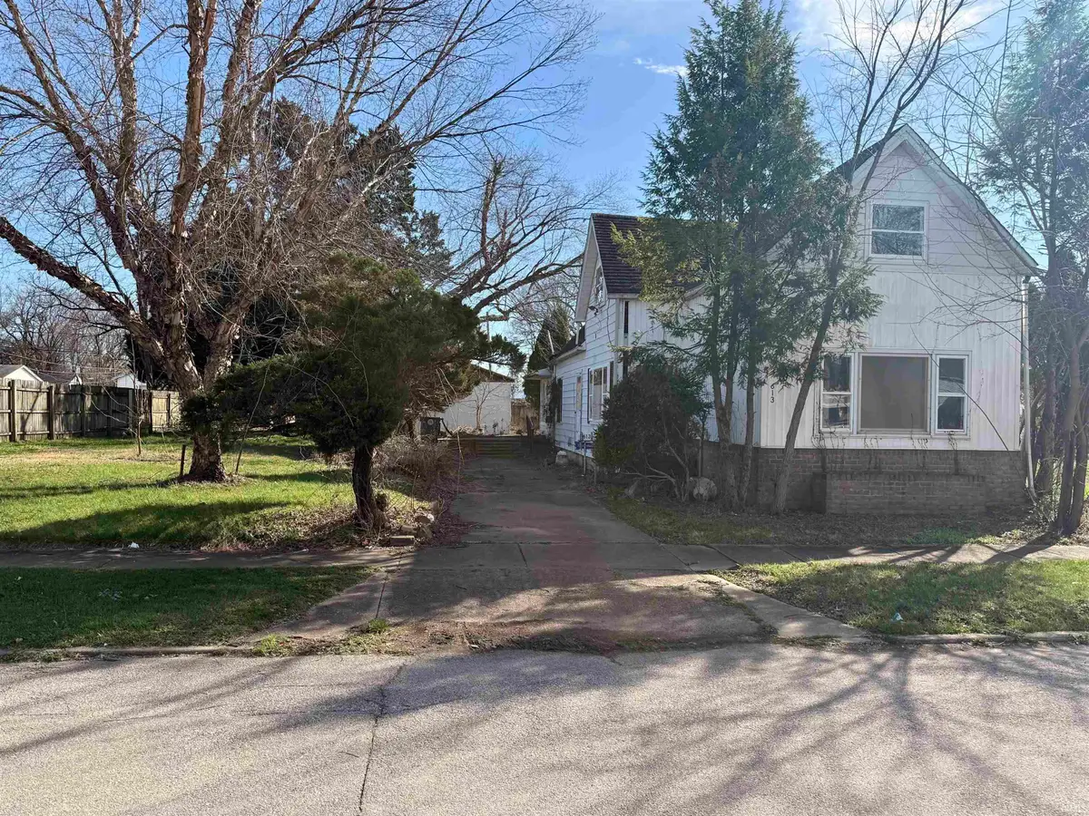 613 E Louisiana Street, Evansville, IN 47711 - #1