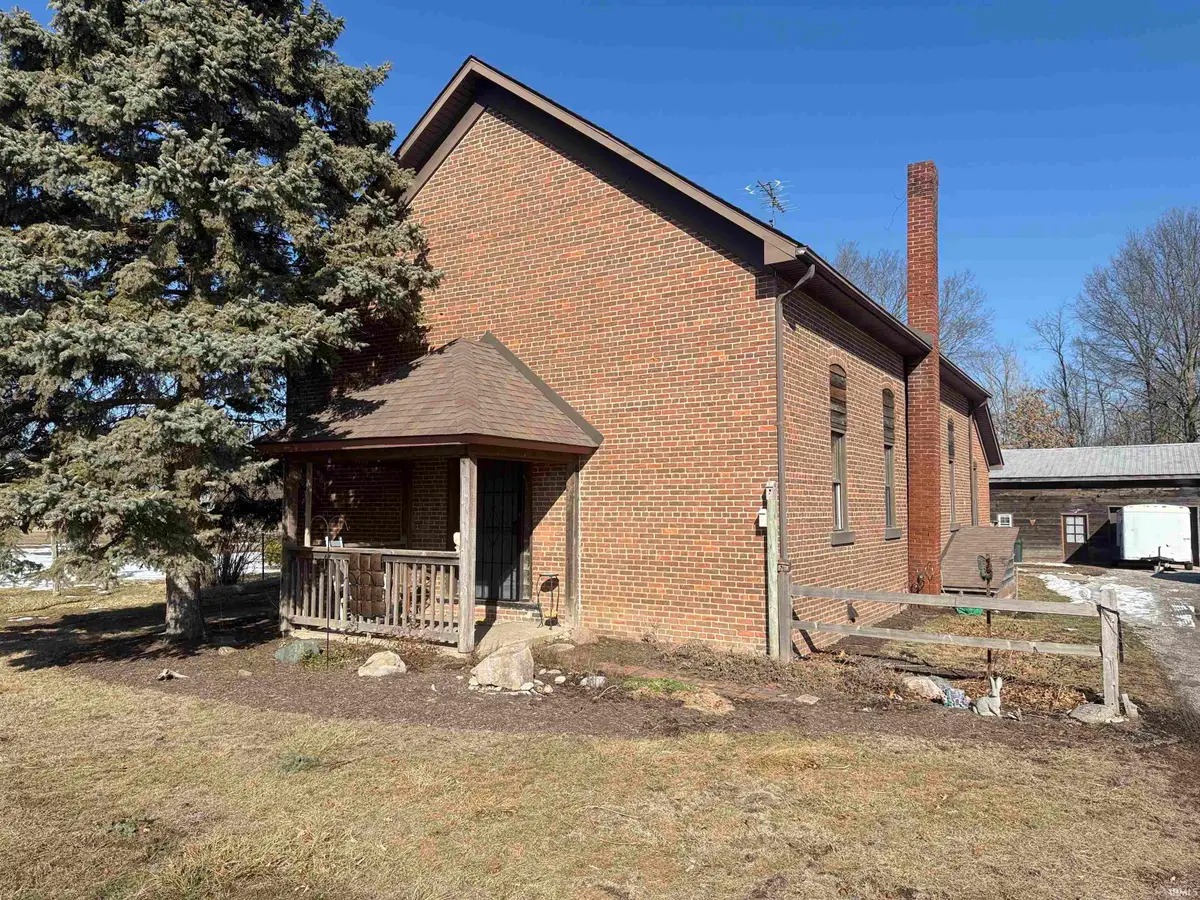 10712 E 200 N Highway, Lafayette, IN 47905 - #1