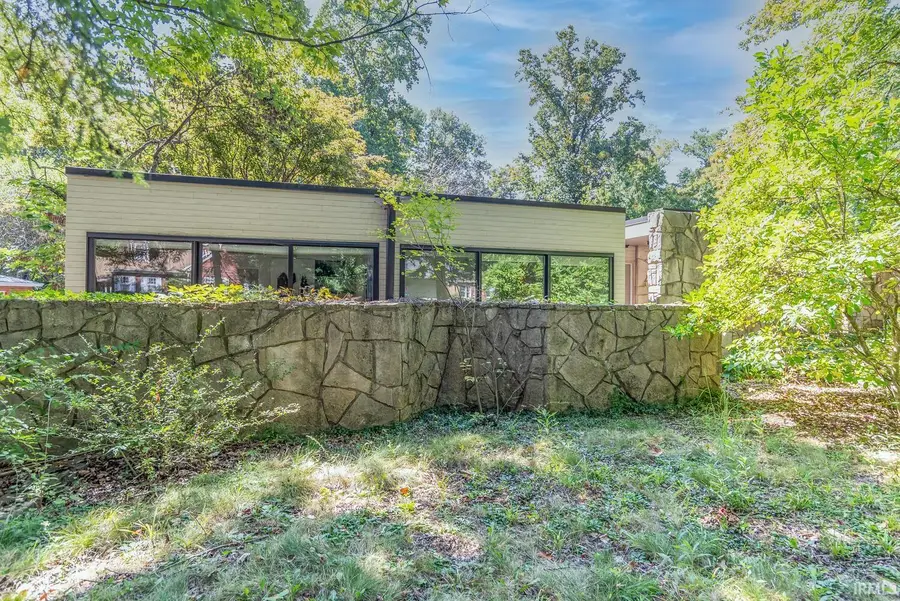 2210 E Woodstock Place, Bloomington, IN 47401 - #3