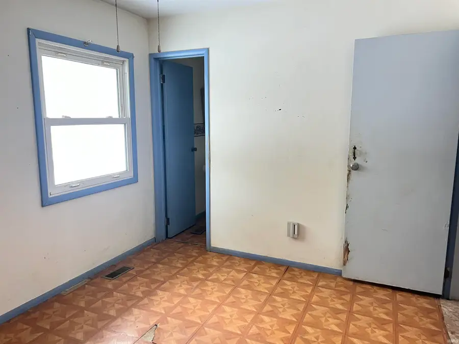 1318 W Darden Road, South Bend, IN 46628 - #2