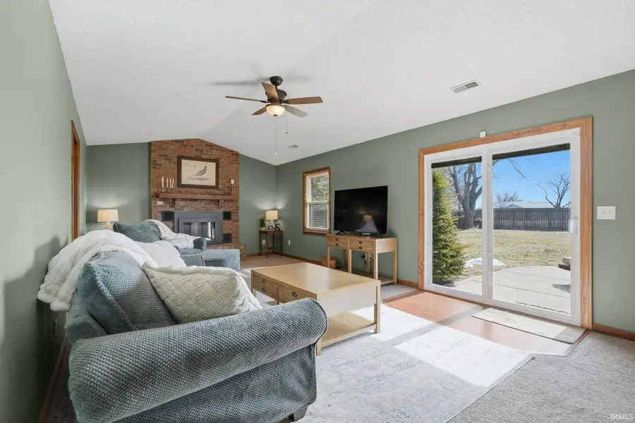 6251 Chesapeake Drive, Mount Vernon, IN 47620 - #2