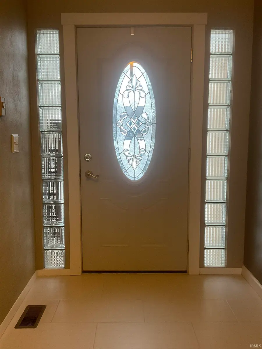 405 Morton Lane, Ossian, IN 46777 - #3