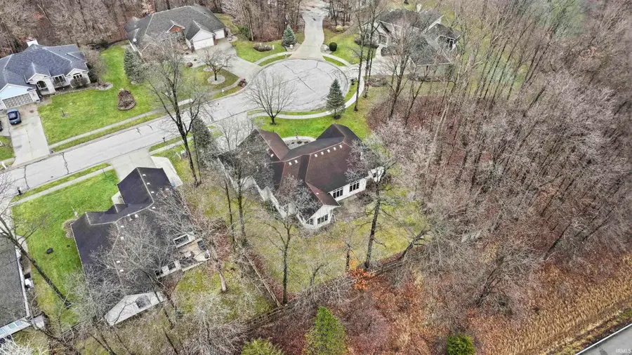 374 S Cross Creek Way, Columbia City, IN 46725 - #2