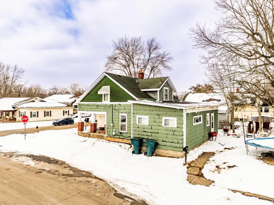 1424 S Meeker Avenue, Muncie, IN 47302 - #3