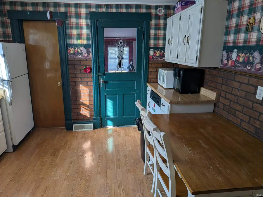 206 N George Street, North Judson, IN 46366 - #2