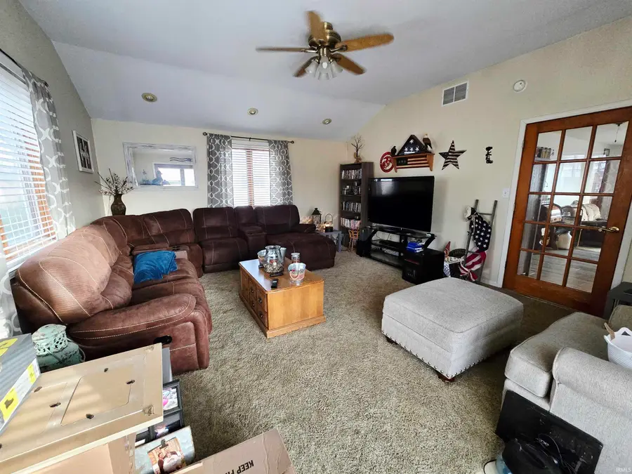 504 S Park Drive, Monticello, IN 47960 - #3